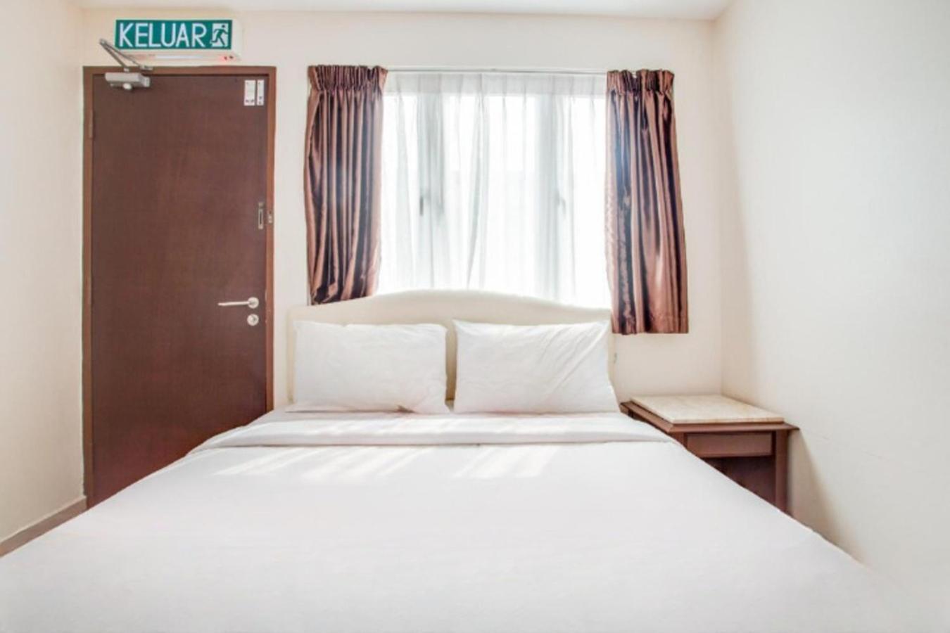Sam Hotel Sitiawan Kültér fotó