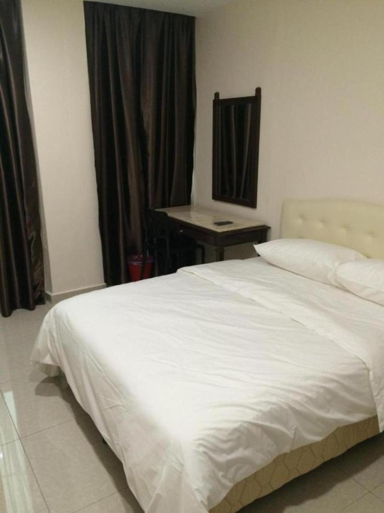 Sam Hotel Sitiawan Kültér fotó